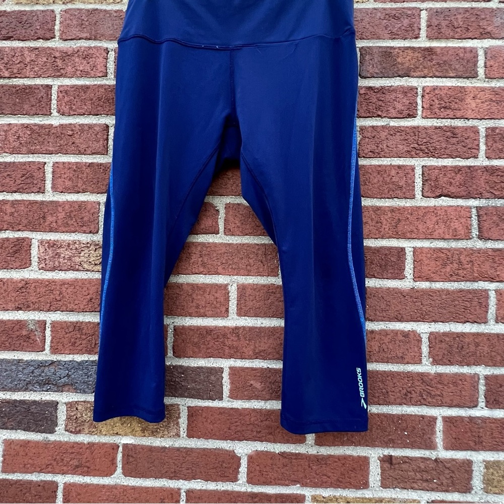 Brooks Running Womens Drilayer Capri Leggings Workout Gear Blue Size Large